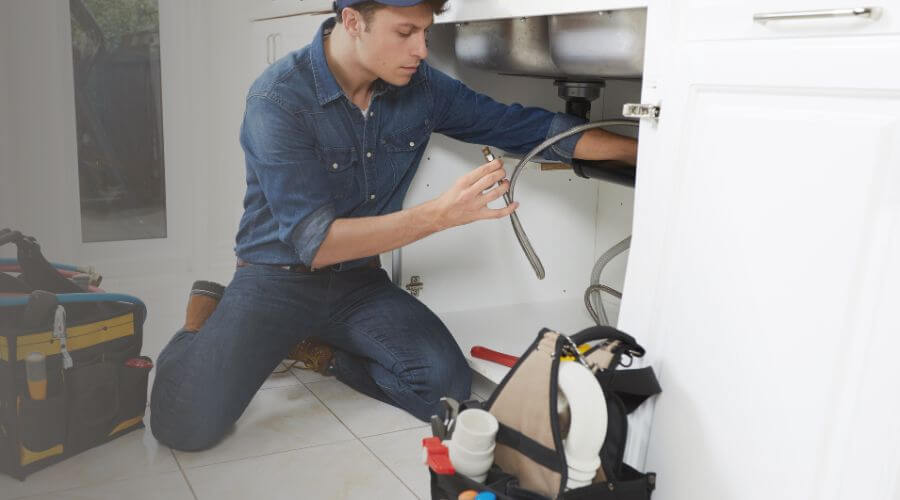Professional Water heater repair in Brumley, MO